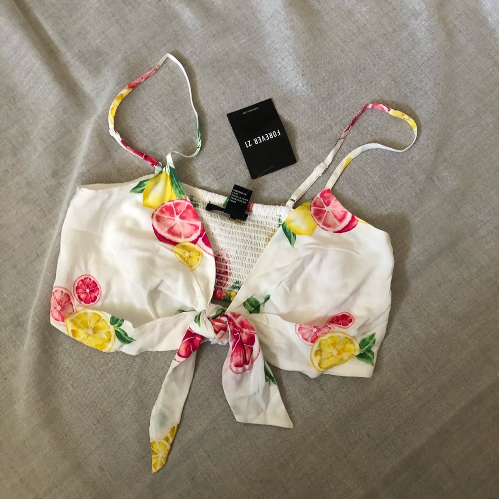 NWT Lemon Print Crop Top